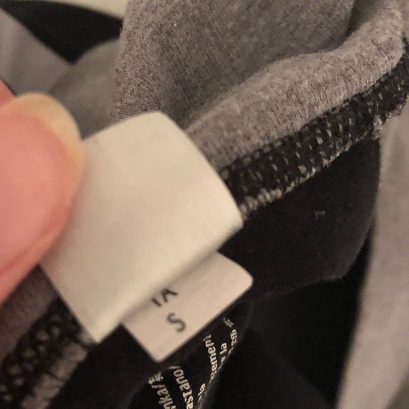 Victoria’s Secret PINK black leggings - Picture 6 of 6